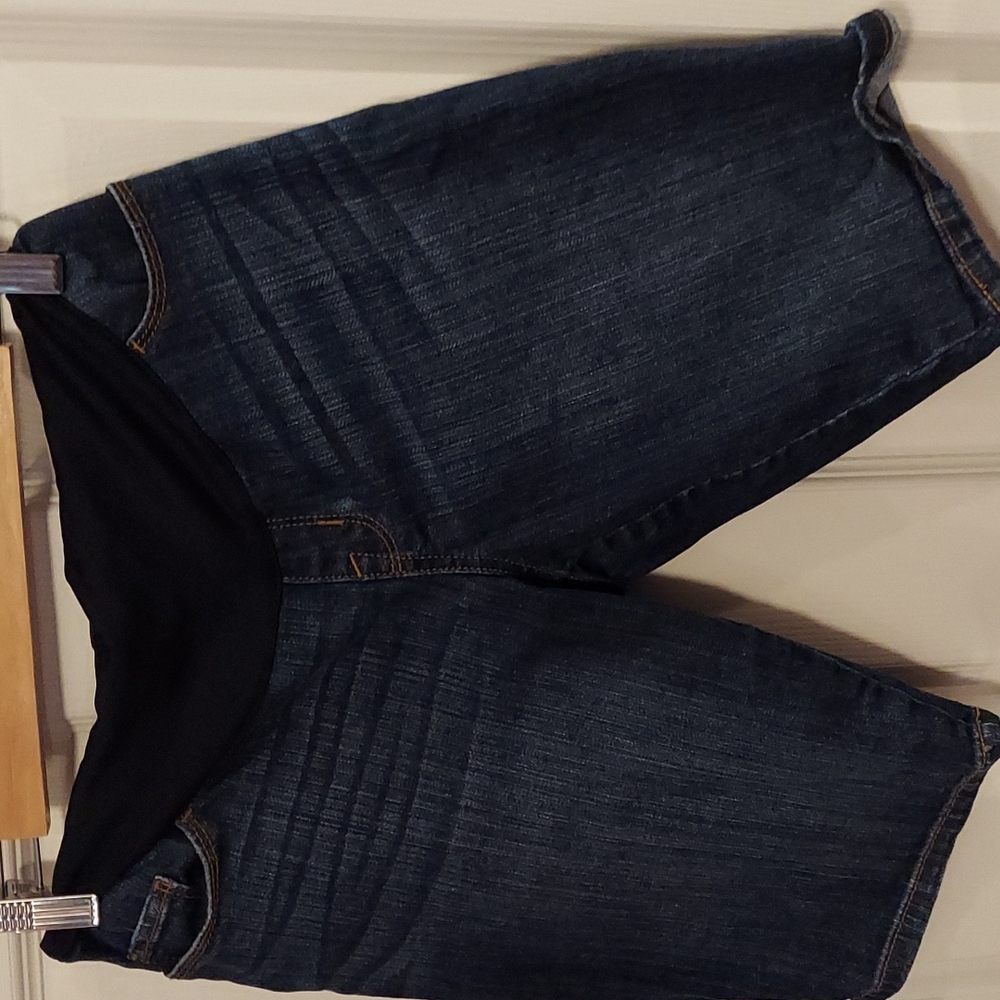 Liz Lange Maternity x Target pull-on denim Bermuda shorts XS